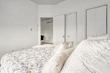Condo 3 ½ TOUT MEUBLÉ & TOUT INCLUS au Quartier Dix30 à Brossard - Photo 6
