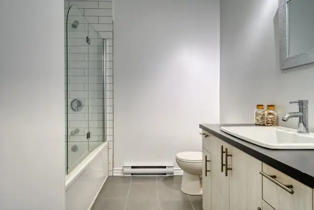 Condo 3 ½ TOUT MEUBLÉ & TOUT INCLUS au Quartier Dix30 à Brossard - Photo 7