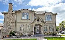 Spacious Rooms for Rent in Brampton | Near Walmart & Bus Stop |
