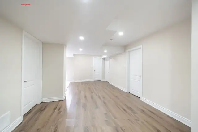 Spacious Rooms for Rent in Brampton | Near Walmart & Bus Stop | - Photo 2