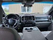 2018 Ford F250 XLT 6.2L Long Box Crew Cab - Photo 5