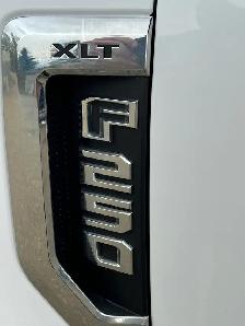 2018 Ford F250 XLT 6.2L Long Box Crew Cab - Photo 9