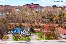 146 Lincoln Rd, 4-bedroom house (1bath 1kitchen)South, Near UNB