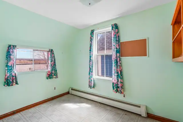 146 Lincoln Rd, 4-bedroom house (1bath 1kitchen)South, Near UNB - Photo 8