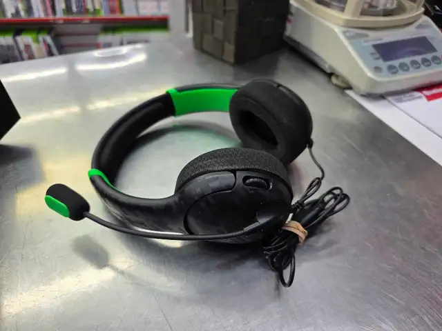 Casque de jeux PDP néon carbon