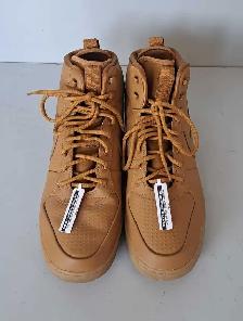 Size 13 Nike Court Borough Midwinter Boots (32771044)