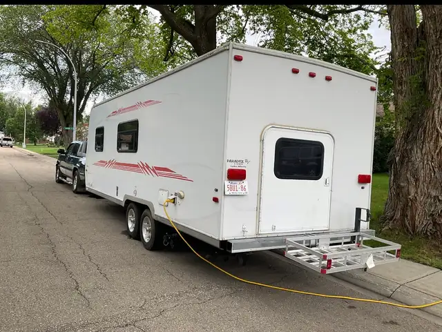 Travel Trailer - Photo 3