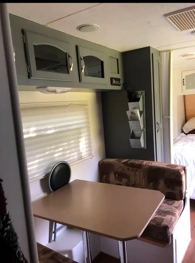 Travel Trailer - Photo 7