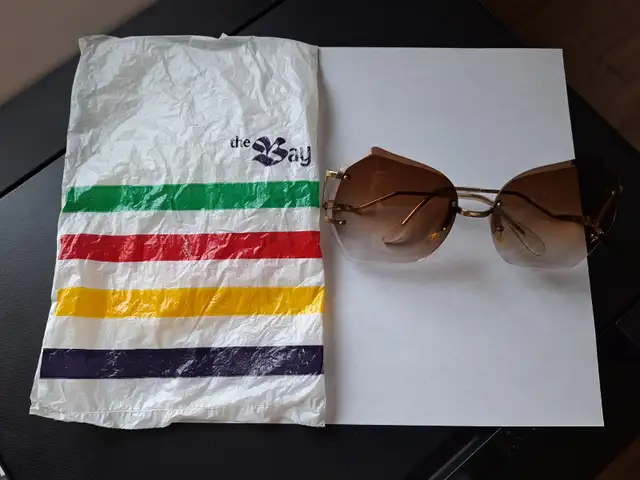 Women’s Brown and Gold Sunglasses - New - Photo 4