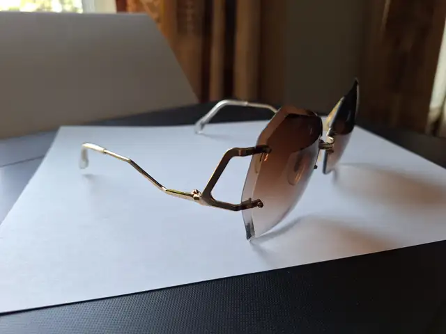Women’s Brown and Gold Sunglasses - New - Photo 5