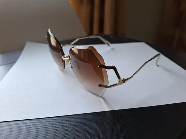 Women’s Brown and Gold Sunglasses - New - Photo 6