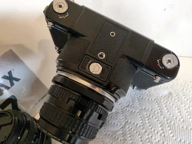 Pentax 67 camera - with 3 lens kit - Photo 5