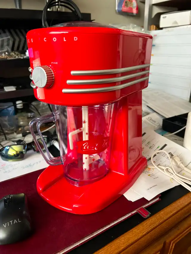 Make icy cold frozen drinks at home with the Coca-Cola Series Fr