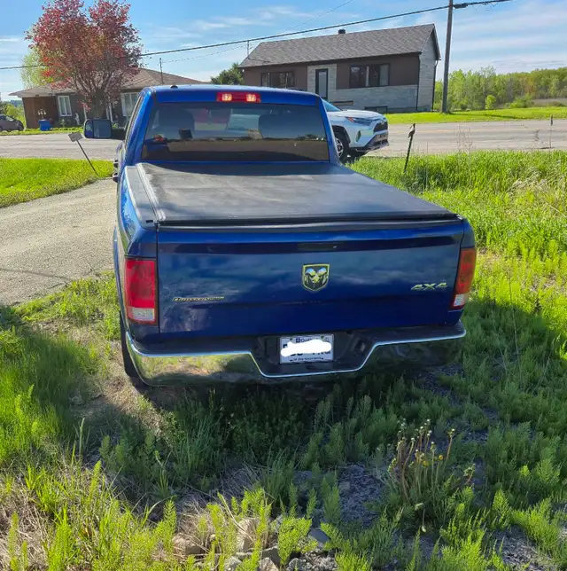 2017 RAM 1500 SLT - 5.7L HEMI, V8 - 127,000 KM - Photo 3