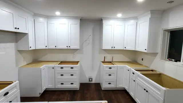 Kitchen Cabinets- Custom Doors & Closets - Photo 3