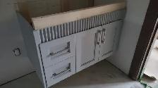 Wardrobes & Custom Doors- Vanities - Photo 6