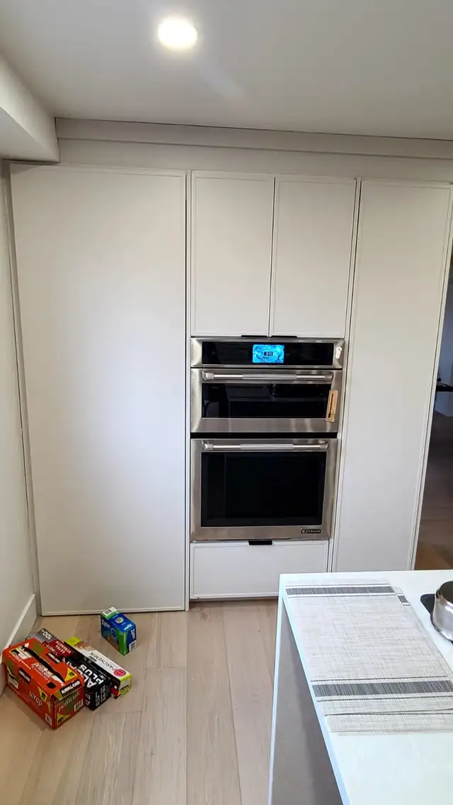 Wardrobes & Custom Doors- Vanities - Photo 8