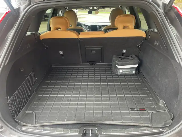 2022 Volvo XC60 B6 - Photo 10