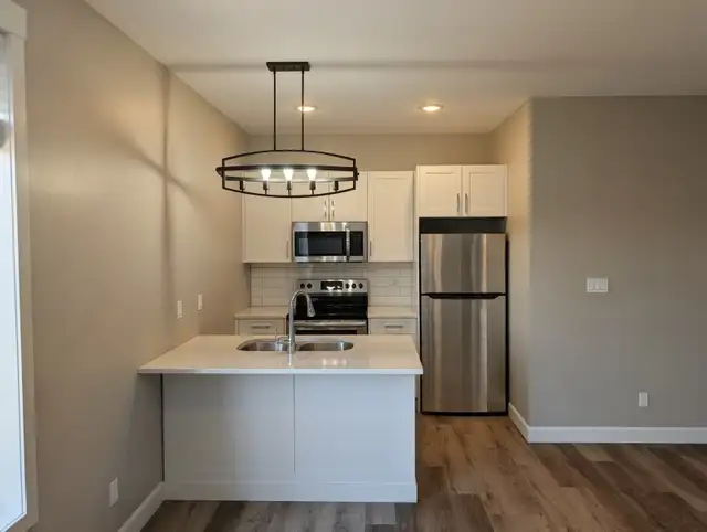 2 BEDROOM UNIT - ALL UTILITIES INCLUDED - $1950.00 - Photo 2