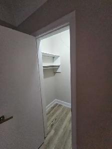 Bachelor apartment available June 1st! - Photo 8