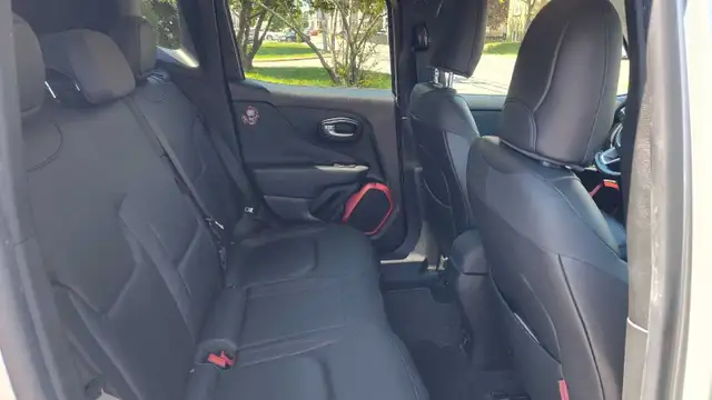 Jeep Renegade - Photo 3