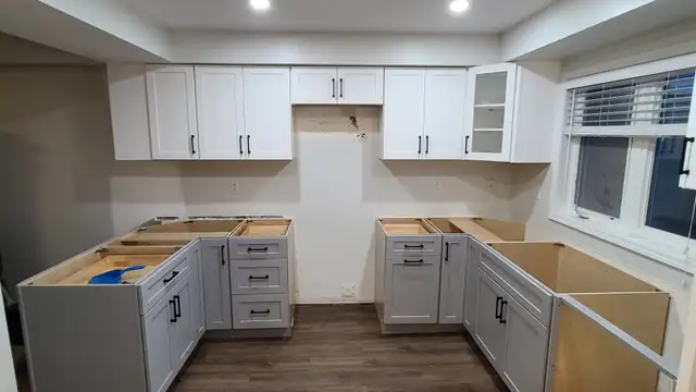Big Promotion on Grey Shaker Cabinetry with 60% Discount - Photo 5