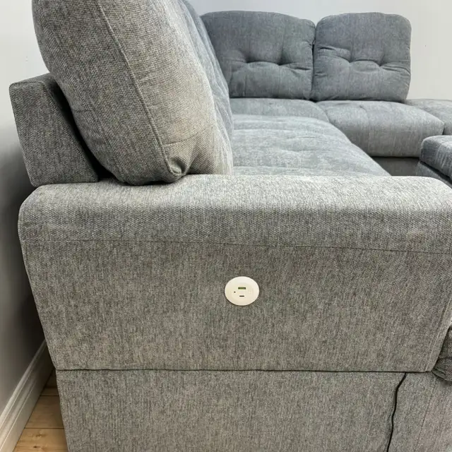 New Stylish Sectional Sofa With Ottoman & RHS Chaise Sale - Photo 3