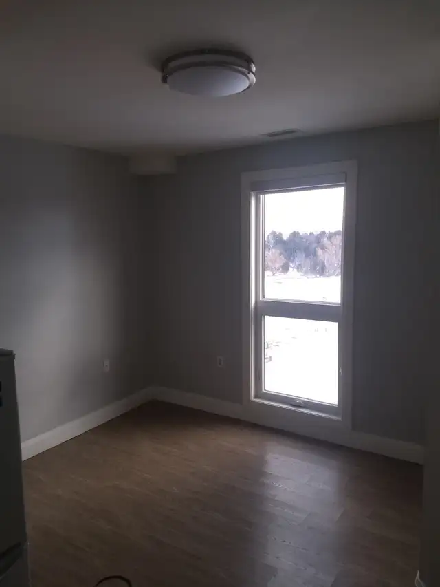 1 Bedroom $1,399 All Inclusive in Oshawa Durham - Photo 4