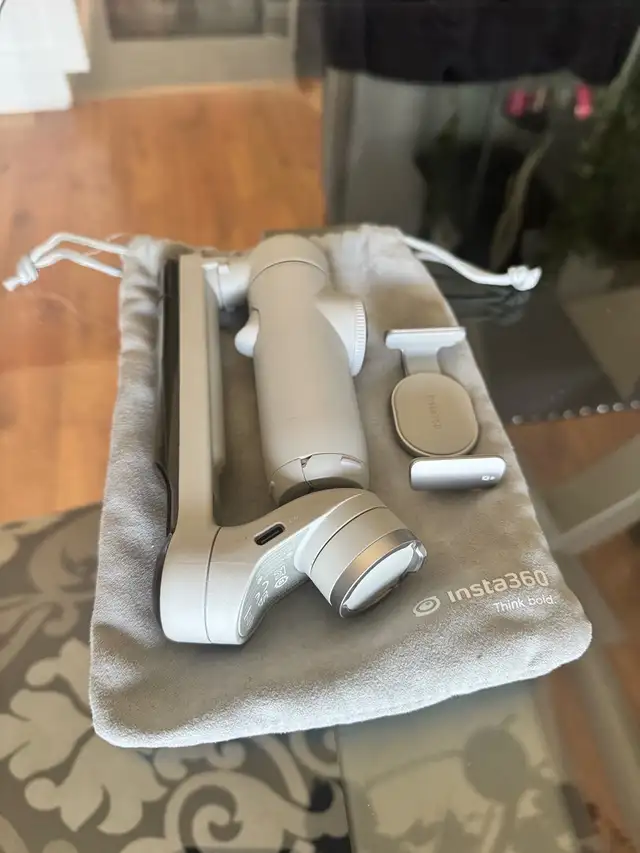 Gimbal Insta 360 Flow - Photo 2