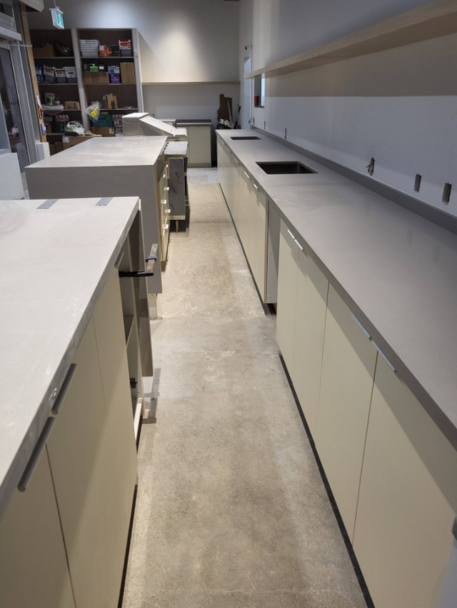 White Plain Countertop 437-522-8447