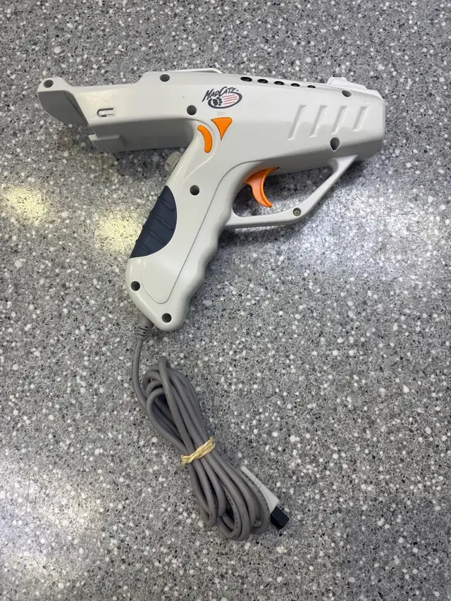 Sega Dreamcast MadCatz Light Gun - Photo 2