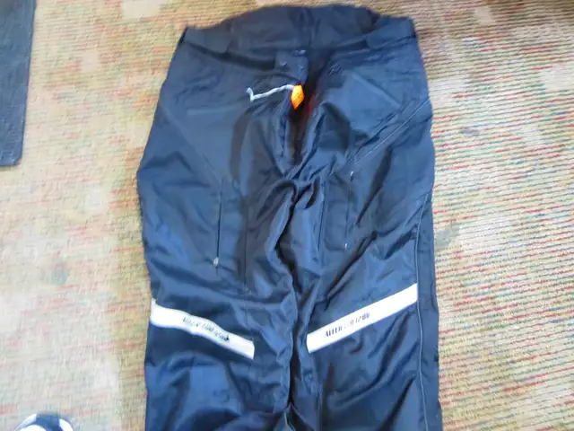 Joe Rocket Teknic Motorcycle Pants Re-Gear Oshawa - Photo 2