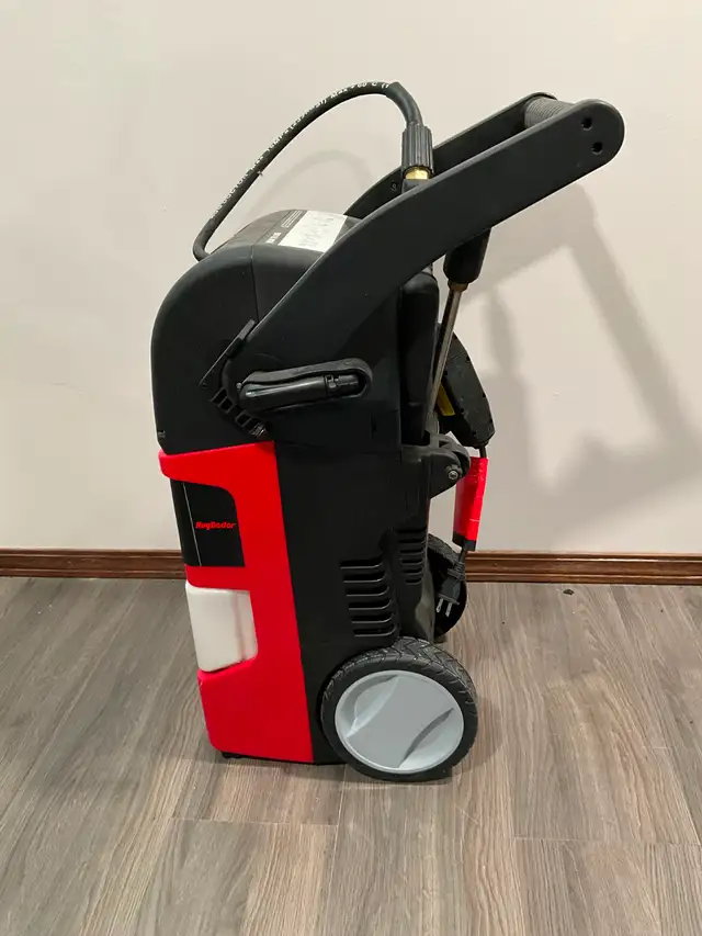 Electric Pressure Washer - Photo 4