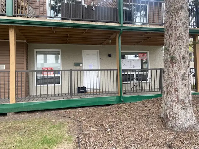 Bankview Condo FOR SALE  $290 K GREAT FOR SENIORS NEW KITCHEN - Photo 2