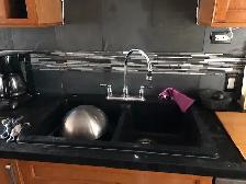 Bankview Condo FOR SALE  $290 K GREAT FOR SENIORS NEW KITCHEN - Photo 5