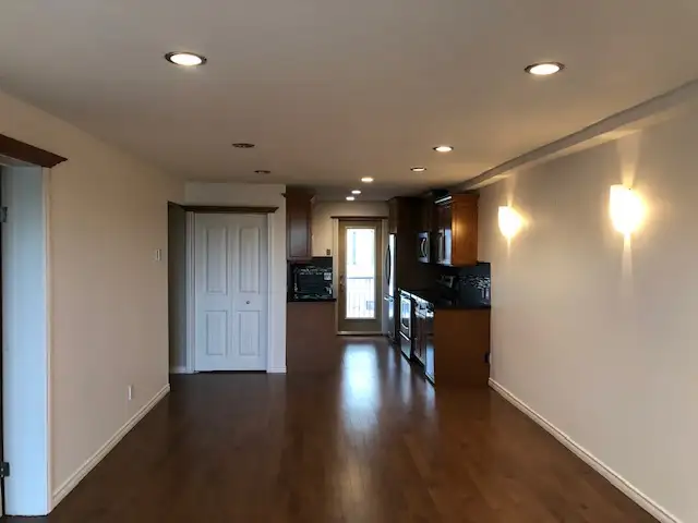 Bankview Condo FOR SALE  $290 K GREAT FOR SENIORS NEW KITCHEN - Photo 6
