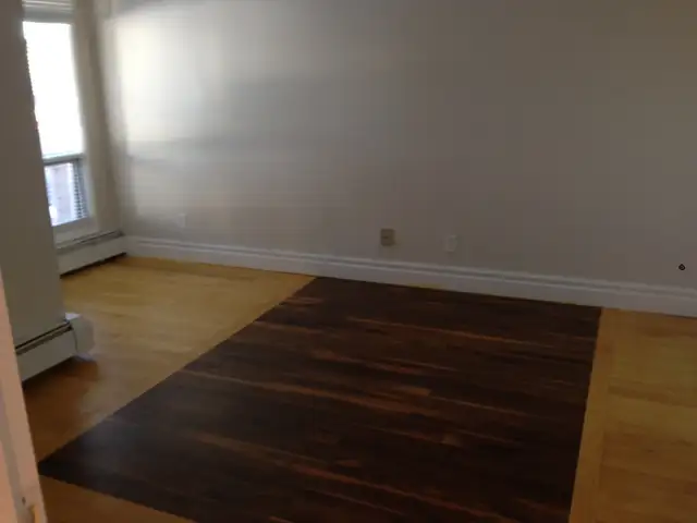 Bankview Condo FOR SALE  $290 K GREAT FOR SENIORS NEW KITCHEN - Photo 23