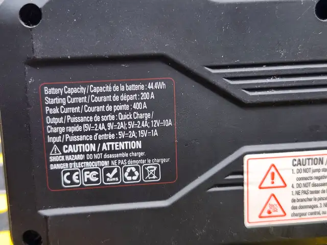 REACTOR 12V Multi-Functional Jump Starter  Read Description - Photo 9