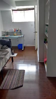 York University - Room with private washroom - Female Only - Photo 3