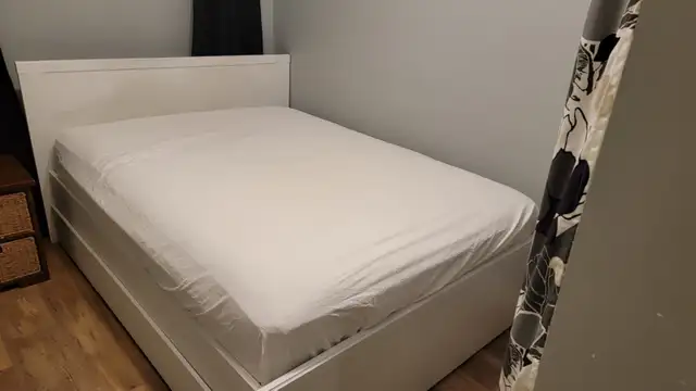 Furnished room.for rent Walden SE Calgary