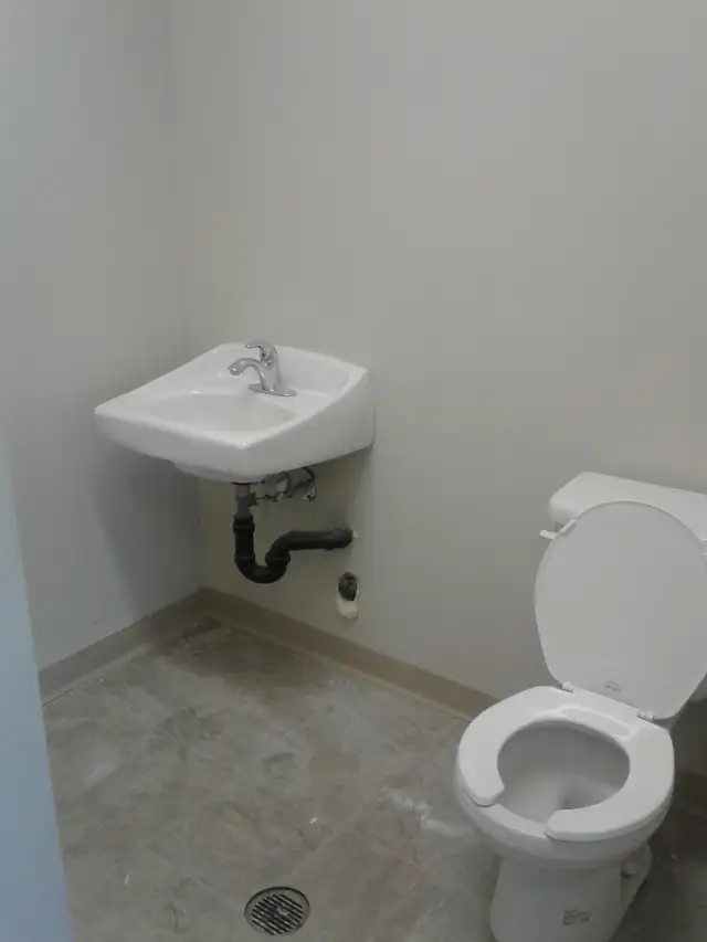 Office For Rent East Cory Industrial Park - Photo 3