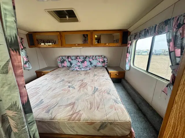 1991 Big Foot 5th Wheel Trailer BFW 26RK - Photo 7