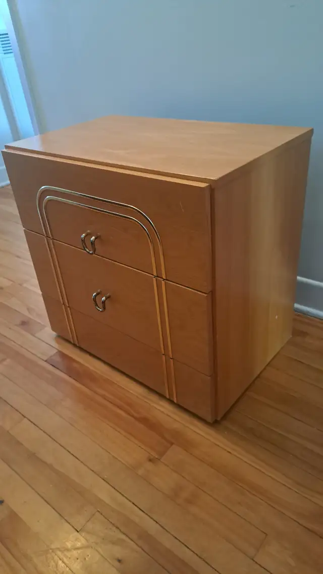 Commode, bureau et table chevet gratuit - Photo 3