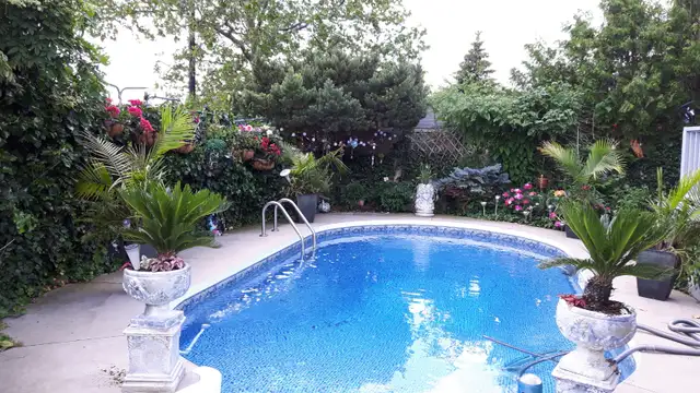 PRIVATE QUEENSIZE   ROOM IN EXE HOME WITHPOOL - Photo 5