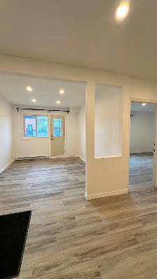 New renovated 4 1/2 apartment southwest (sud-ouest ) for rent - Photo 10