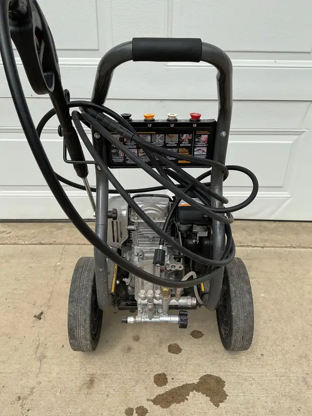 Honda Pressure Washer - Photo 4