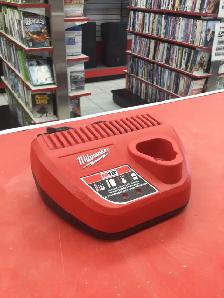 Chargeur Milwaukee
