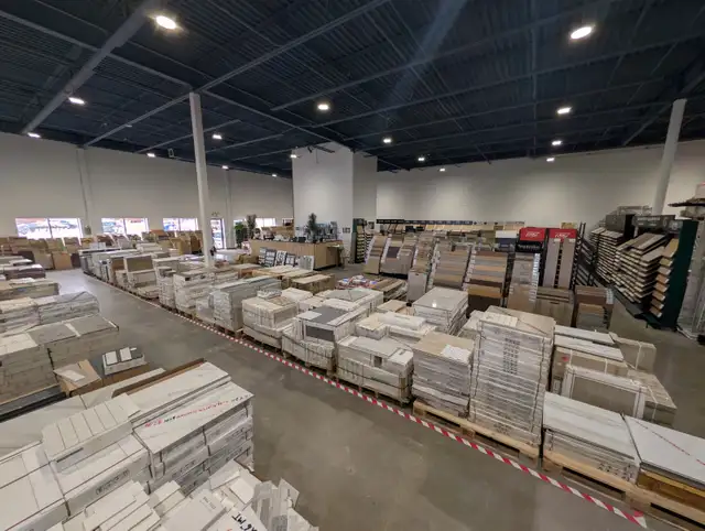 CLEARANCE FLOORING   TILES AT SQUAREFOOT FLOORING BARRIE!