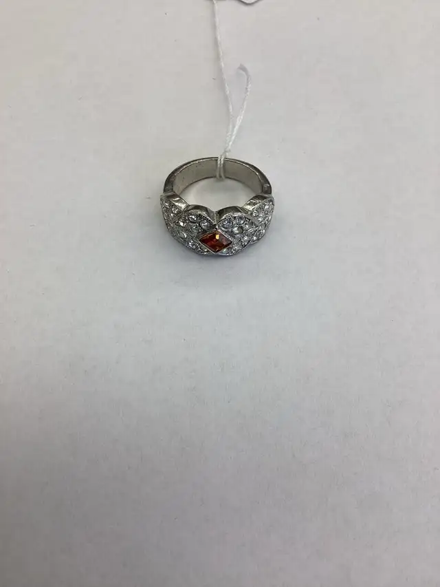 bague en stainless à pierre jaune - Photo 2