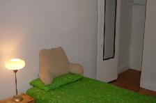 Room with private balcony near University - Photo 6